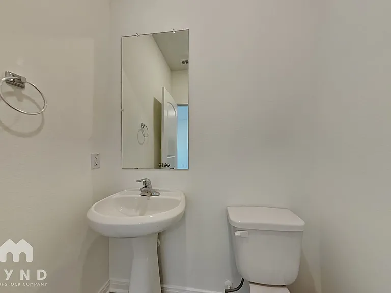10840 Emerick St — Photo 16