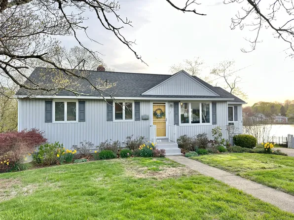 57 Bayshore Drive, New London, CT 06320