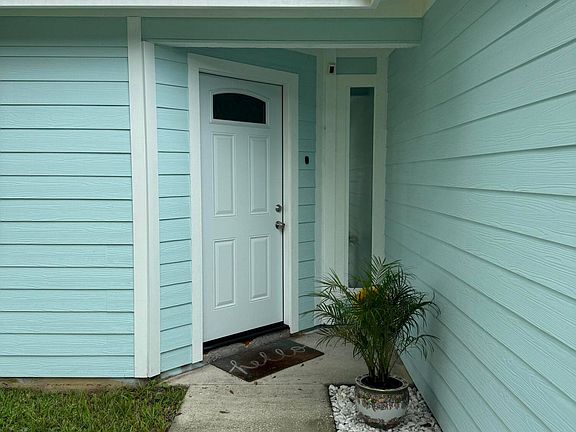 3rd image of 11963 GREENWOOD Court