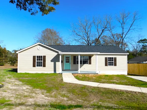 873 Metcalf St, Cottonwood, AL 36320