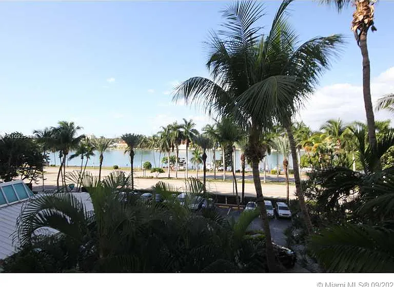 5161 Collins Ave #508 — Photo 24