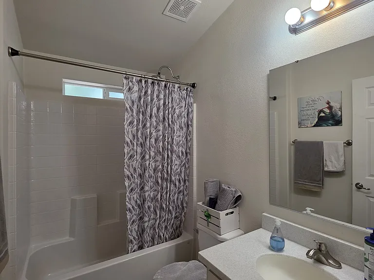 921 S 11th Ave — Photo 12