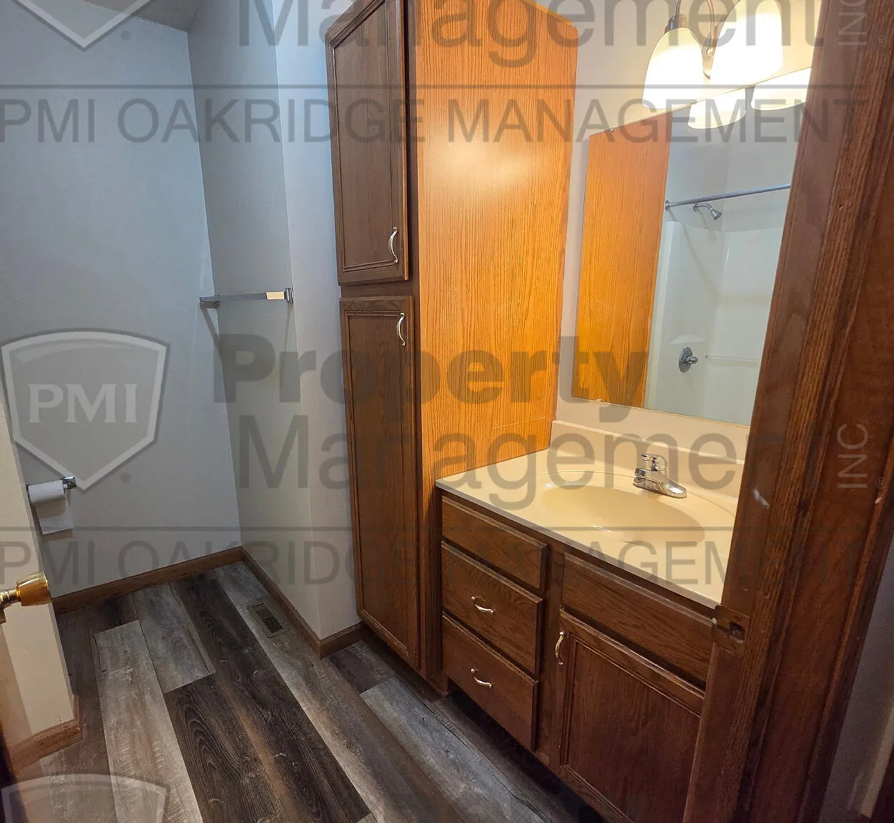 2 bed, 1.5 bath, 1008 sqft, $1,295 — Photo 4