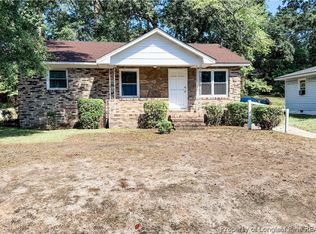 940 Fleetwood Dr, Fayetteville, NC 28305