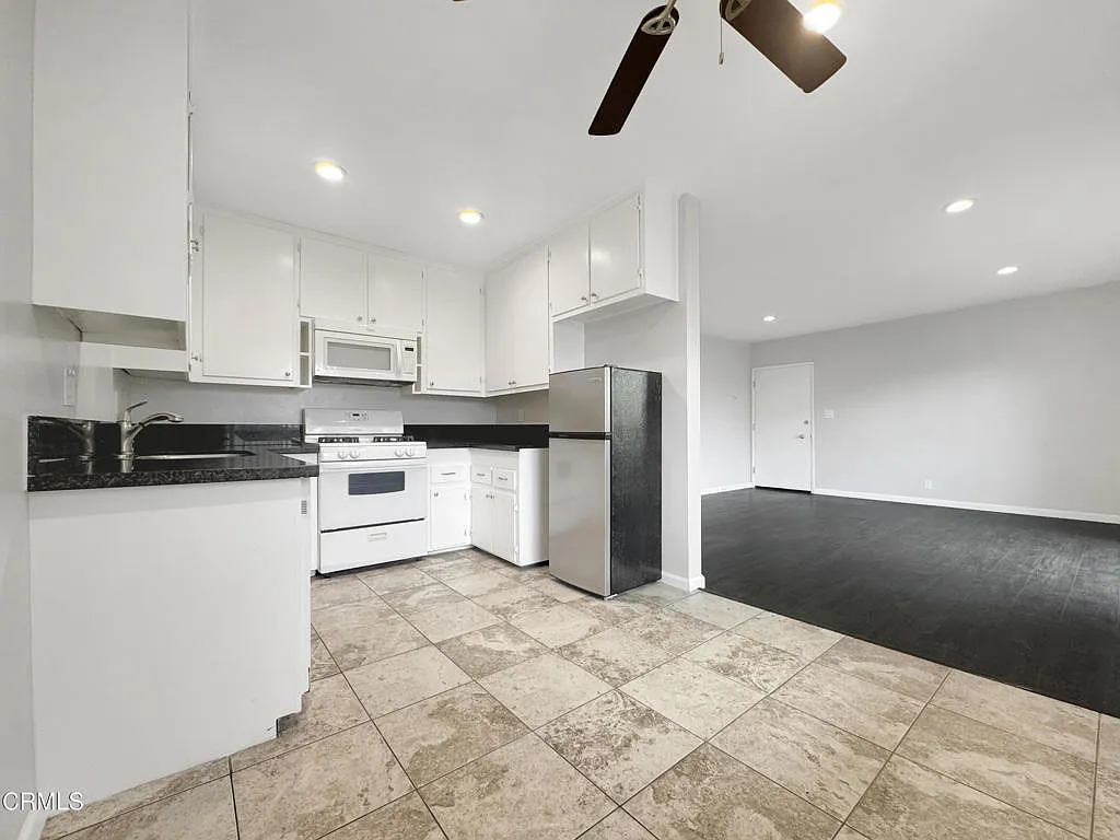 2 bed, 1.0 bath, 850 sqft, $2,495 — Photo 4