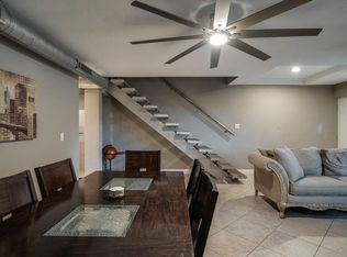 2459 W Palm Dr, Tampa, FL 33629