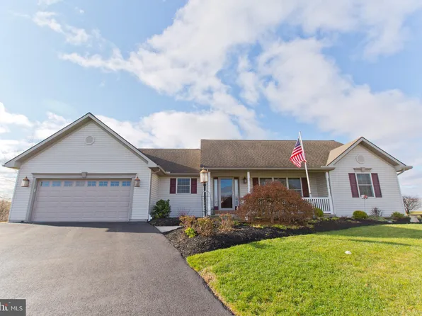 52 Creek Dr #L-0055, Fredericksburg, PA 17026