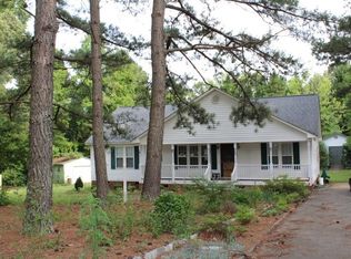 104 Lakeview Ct, Garner, NC 27529