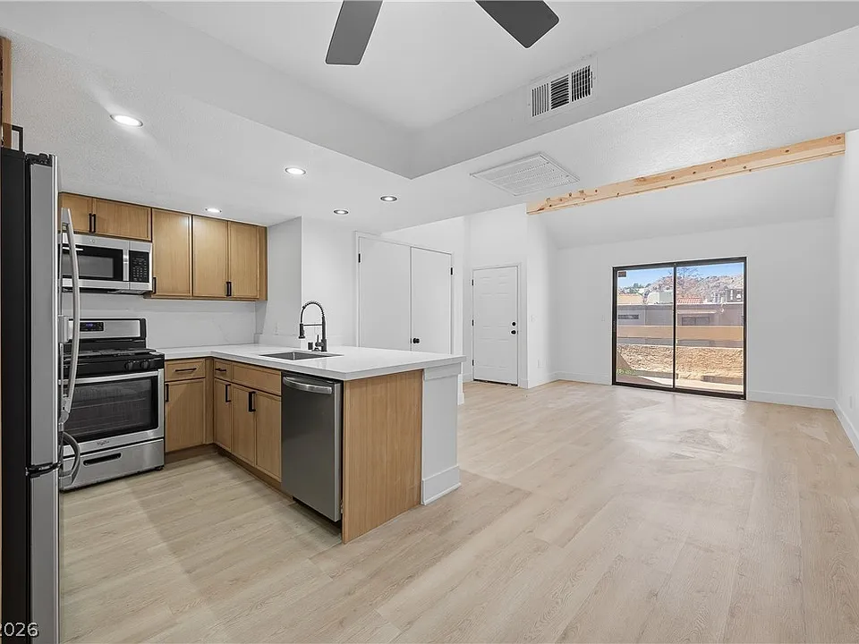3770 Desert Marina Dr #52