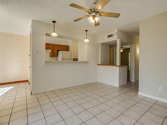 3rd image of 522 Valley Park Dr