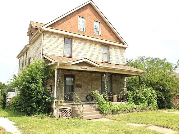 2nd image of 1640 W Lombard St