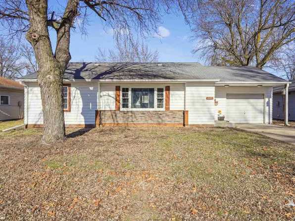 1117 3rd Ave E, Oskaloosa, IA 52577