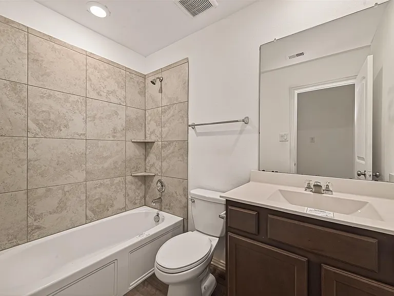 15918 Tug Ct — Photo 17