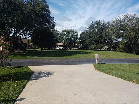 2nd image of 154 Woodside Dr