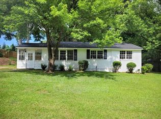 3405 Sioux Dr, Raleigh, NC 27609