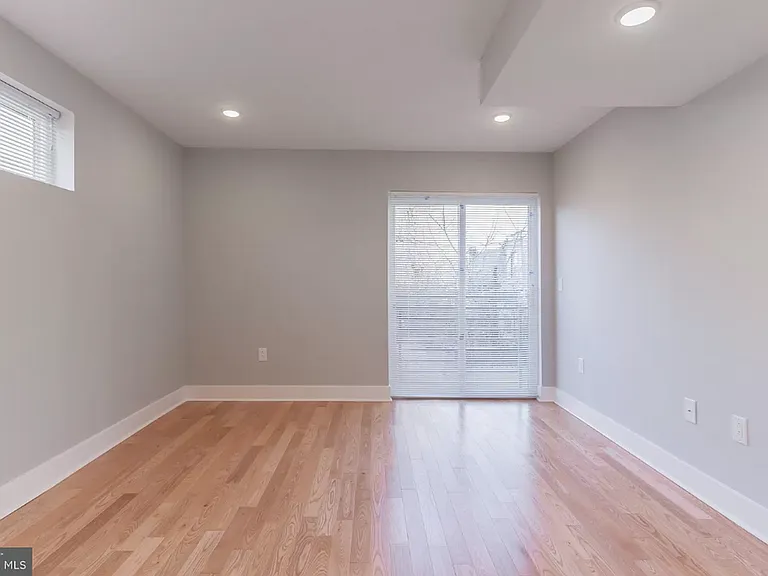 2521 Cecil B Moore — Photo 50