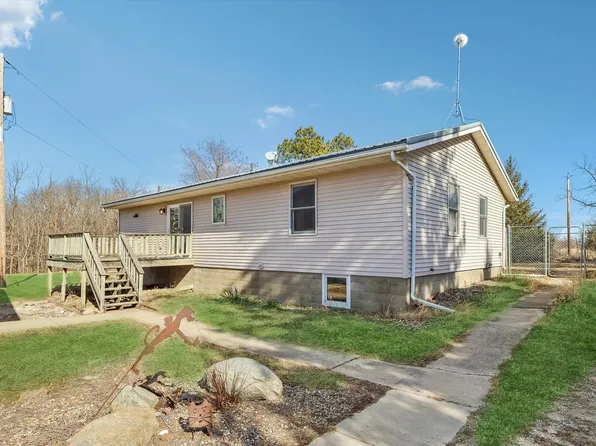 18211 335th Ln, Earlham, IA 50072