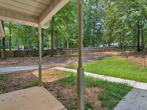 5th image of 520 Butlers Bridge Dr