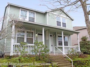 21964 NE Chinook Way APT B, Fairview, OR 97024