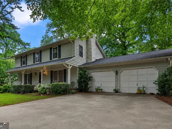 5281 Enchanted Cv SW, Lilburn, GA 30047