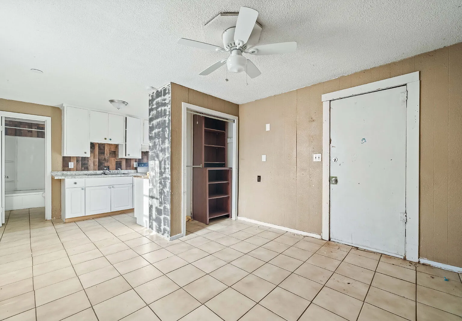 1 bed, 1.0 bath, 360 sqft, $495 — Photo 3