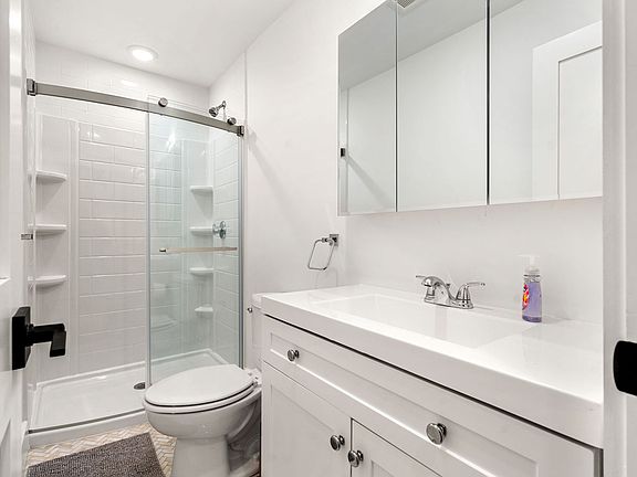 4th image of 90 Forbes St #2-A