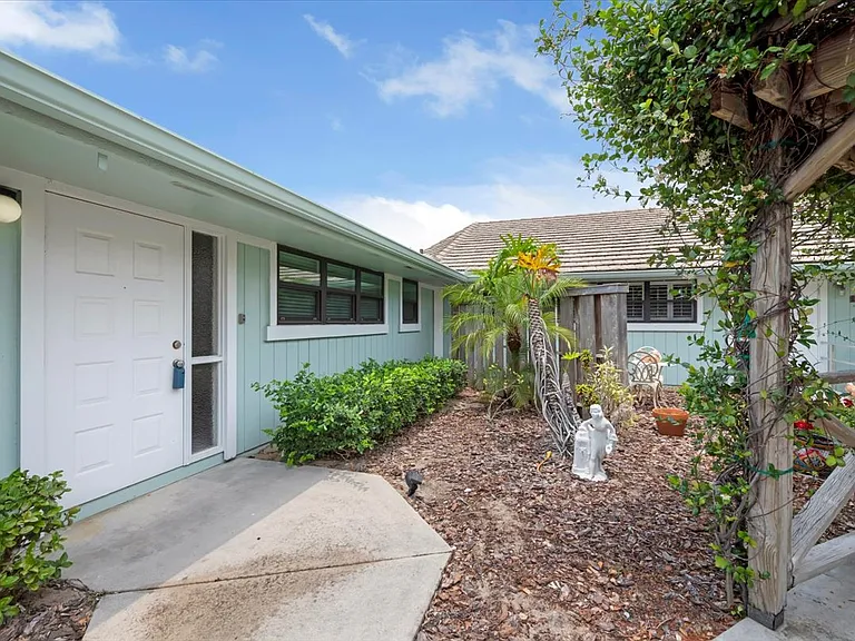 1127 E Seminole Ave #12C — Photo 58