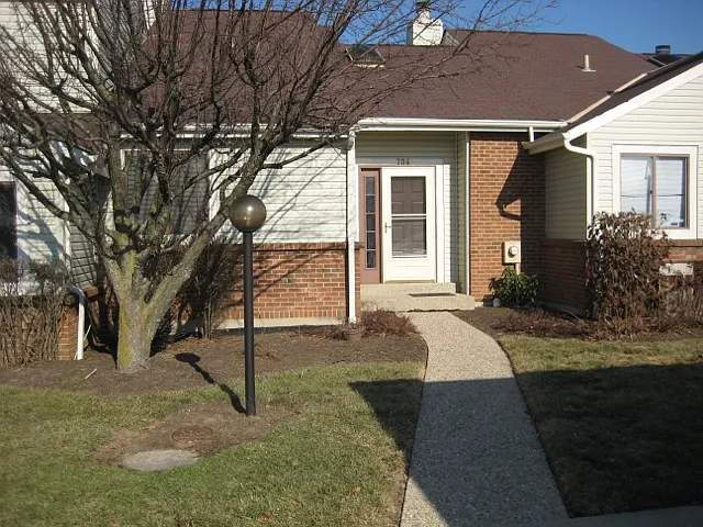 704 Sherwood Green Ct photo 1