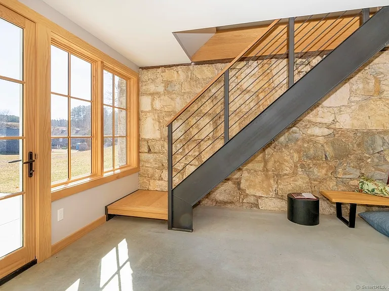 65 Hammertown Rd — Photo 33