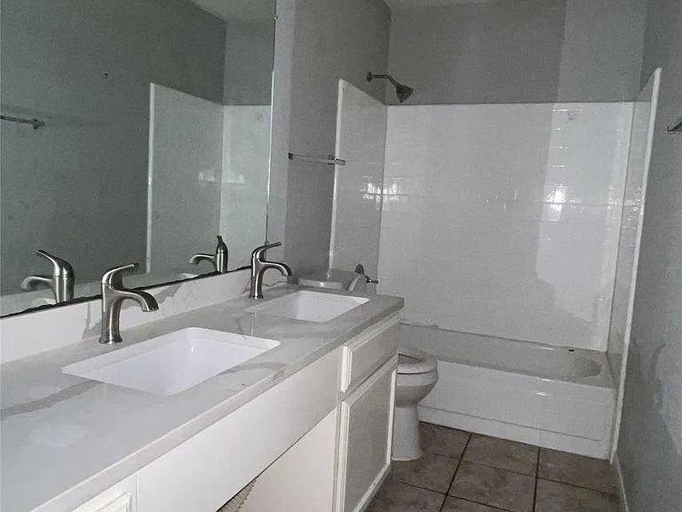 12318 De Forrest St — Photo 2