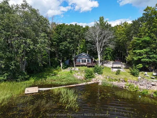 214 Lakeview Ln, Tweed, ON K0K 3J0