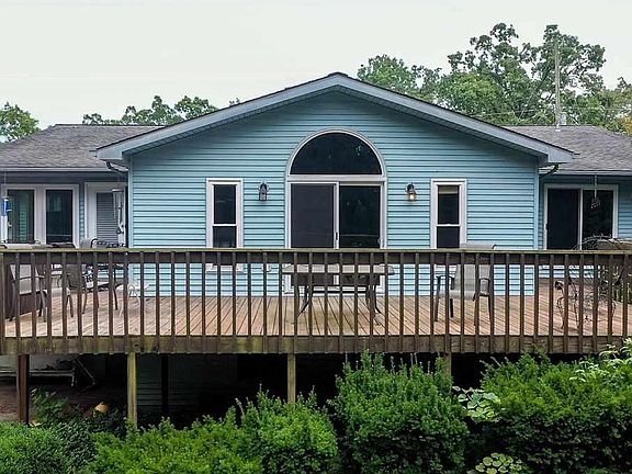 4th image of 273 Stewart Dr