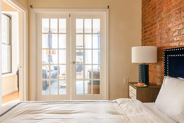 Rented by ER (DO NOT USE) | media 30