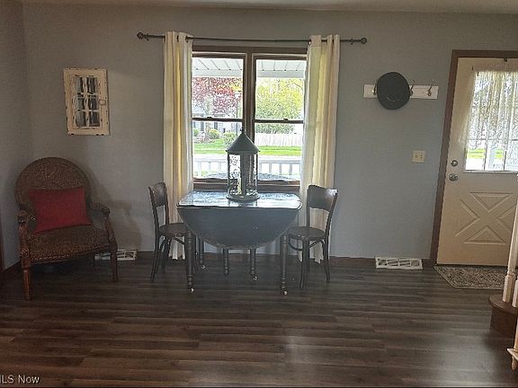 5th image of 1470 Lexington Dr