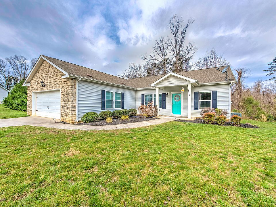 1st image of 436 Alexis Ln