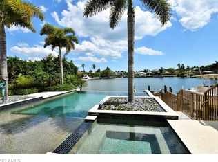 330 18th Ave S, Naples, FL 34102