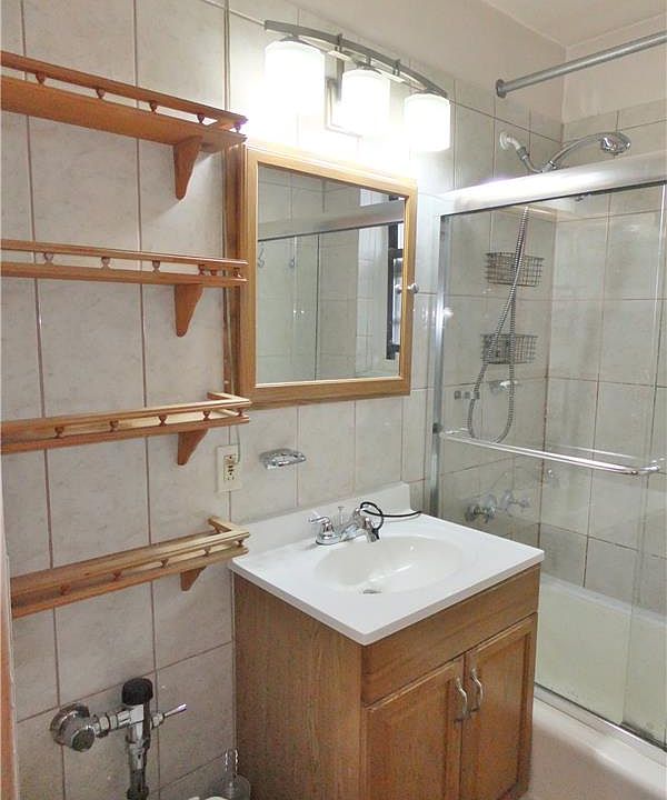 2nd image of 2830 Briggs Ave APT 6C