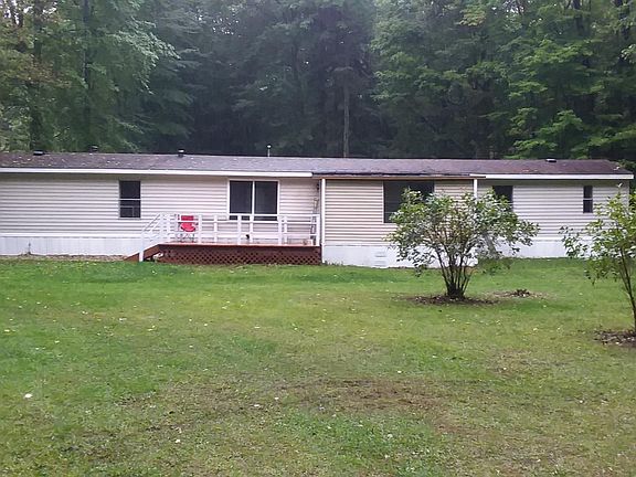 3rd image of 8799 W 116th St