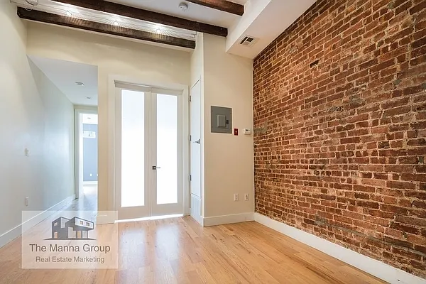 Rented by Bold New York | media 5