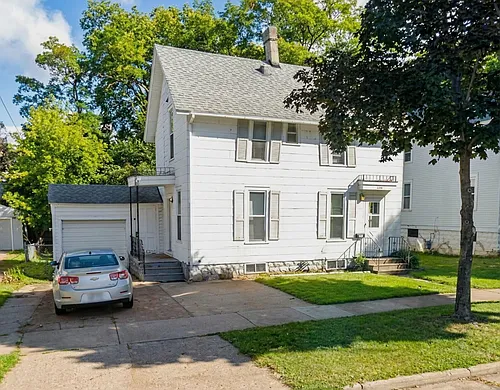 626 Lake St Photo 1