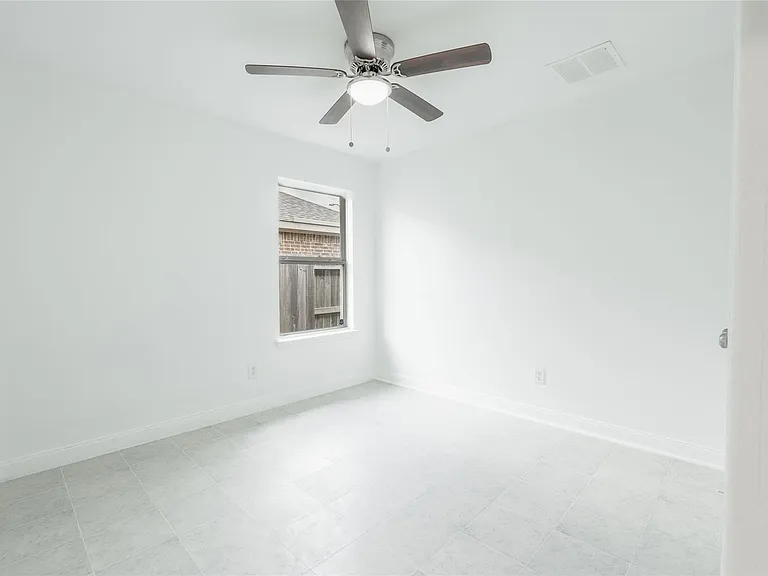 24207 Asher Hollow Ln — Photo 13
