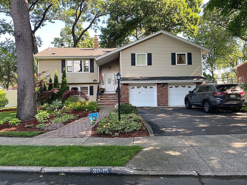 2nd image of 30-15 Garfield Pl #1X