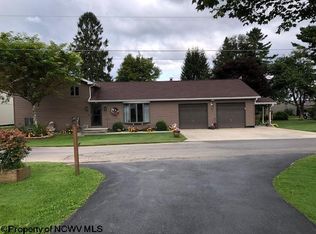 200 Nelson Rd, Thomas, WV 26292