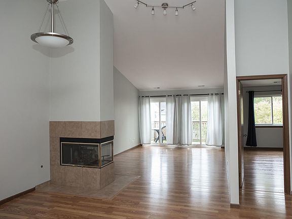 4th image of 167 Winchester Dr Unit B