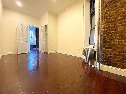 3rd image of 223 E 28th St #2K