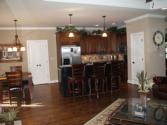 Family Room & Bar/ Kitchen