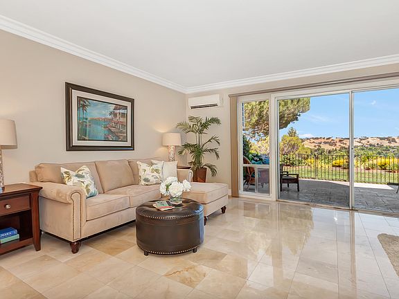 5th image of 2589 Pine Knoll Dr Unit 2