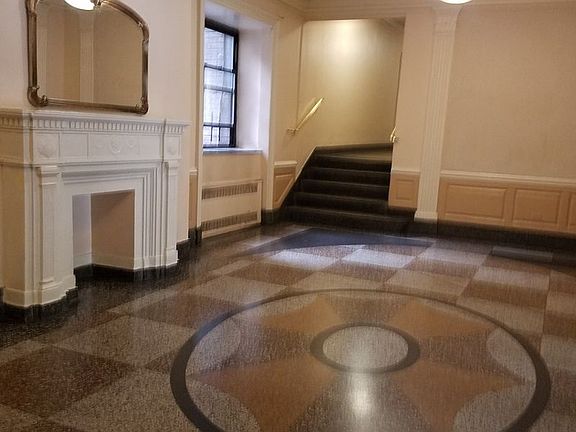 4th image of 4135 45th St APT 2L