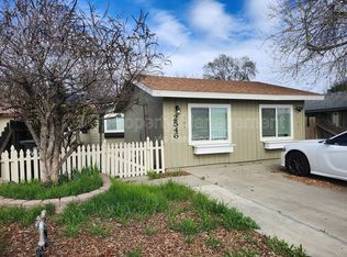 2546 W Victor Ct #102, Visalia, CA 93277