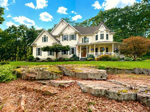 263 McKay Rd, Henryville, PA 18332